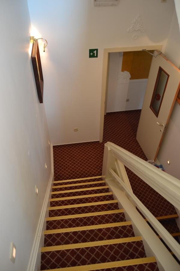 Hotel The Lord Gent Kültér fotó